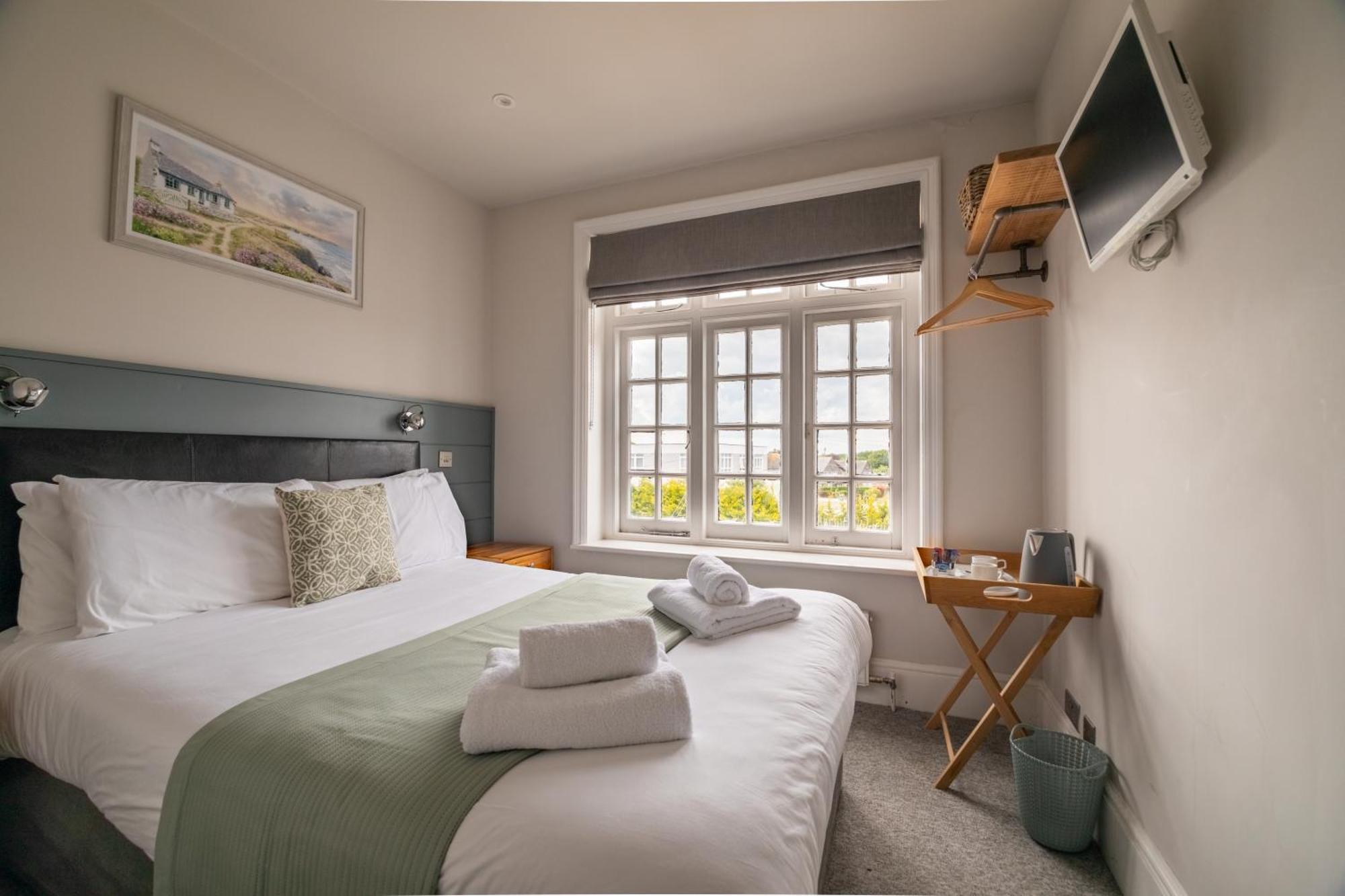 The Bay Hotel 페번시 외부 사진