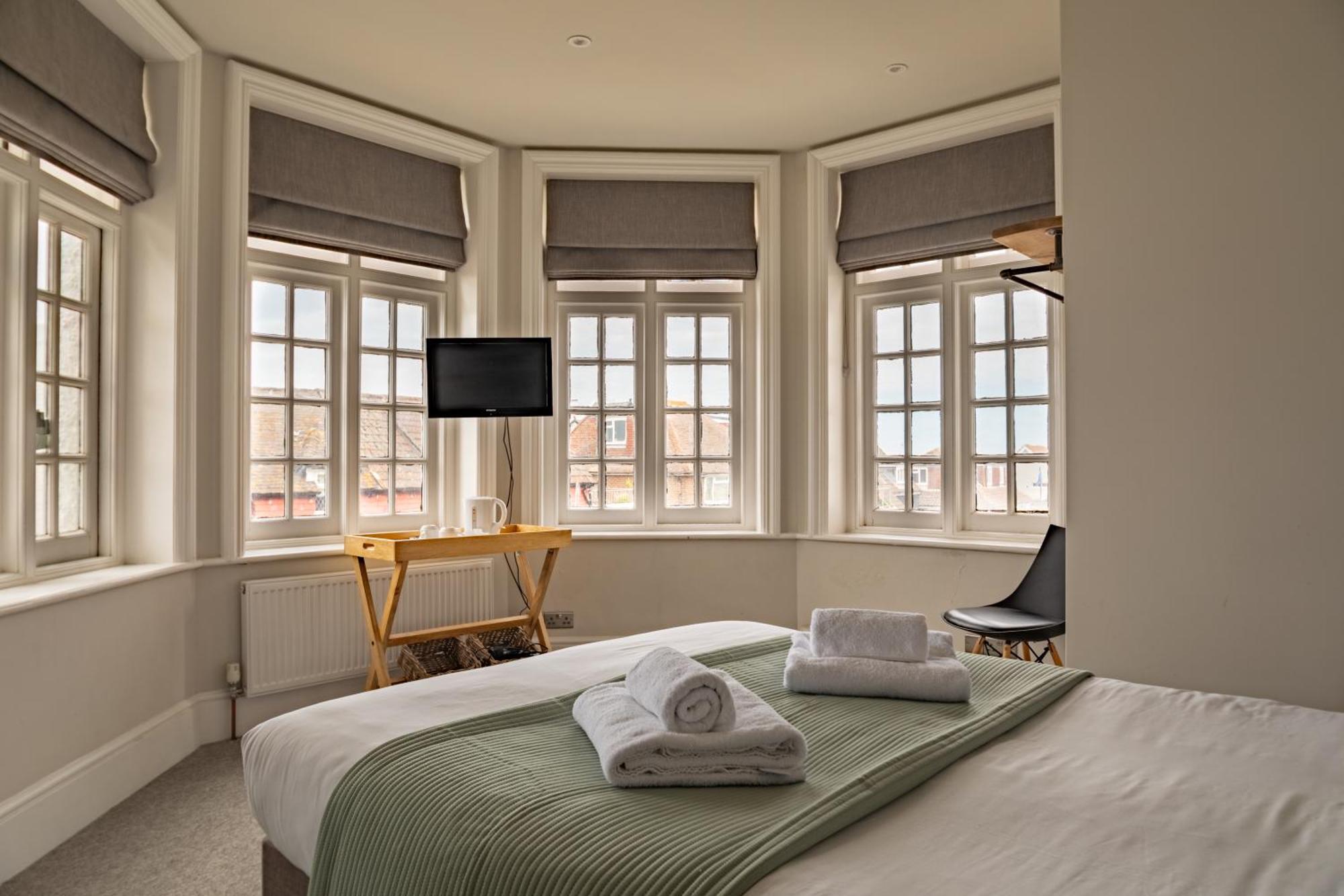 The Bay Hotel 페번시 외부 사진