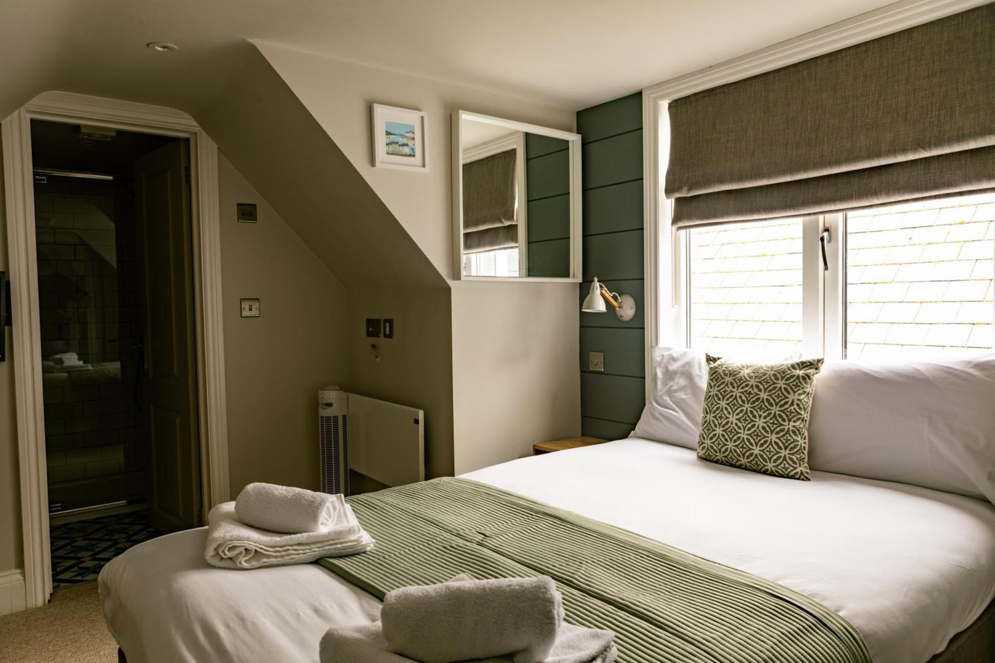 The Bay Hotel 페번시 외부 사진